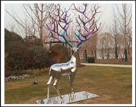 鹿子雕塑